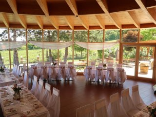 hochzeitstafel im wintergarten mit einzeltische